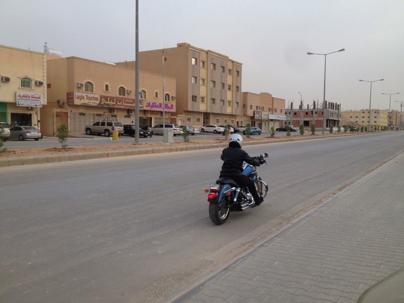 Women Who Ride: Fatima Ropero riding in an Arab country disguised as a man