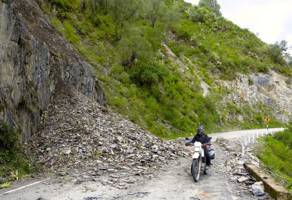 Foto 9 b. Obstaculos en la ruta -Perú