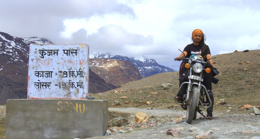 Women Who Ride: Jigisha Rajput at Kunzum Pass (4551 metres above sea level)