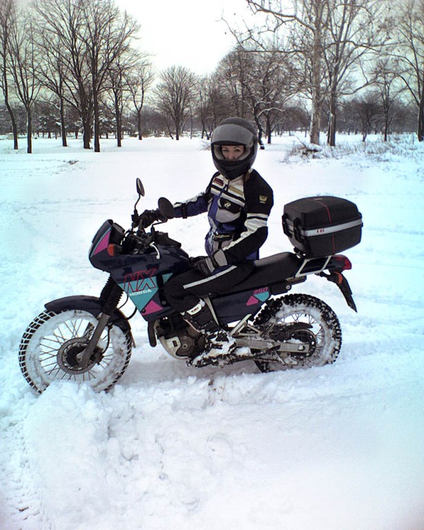 Women Who Ride: Katya Yakovleva riding in winter on her first bike